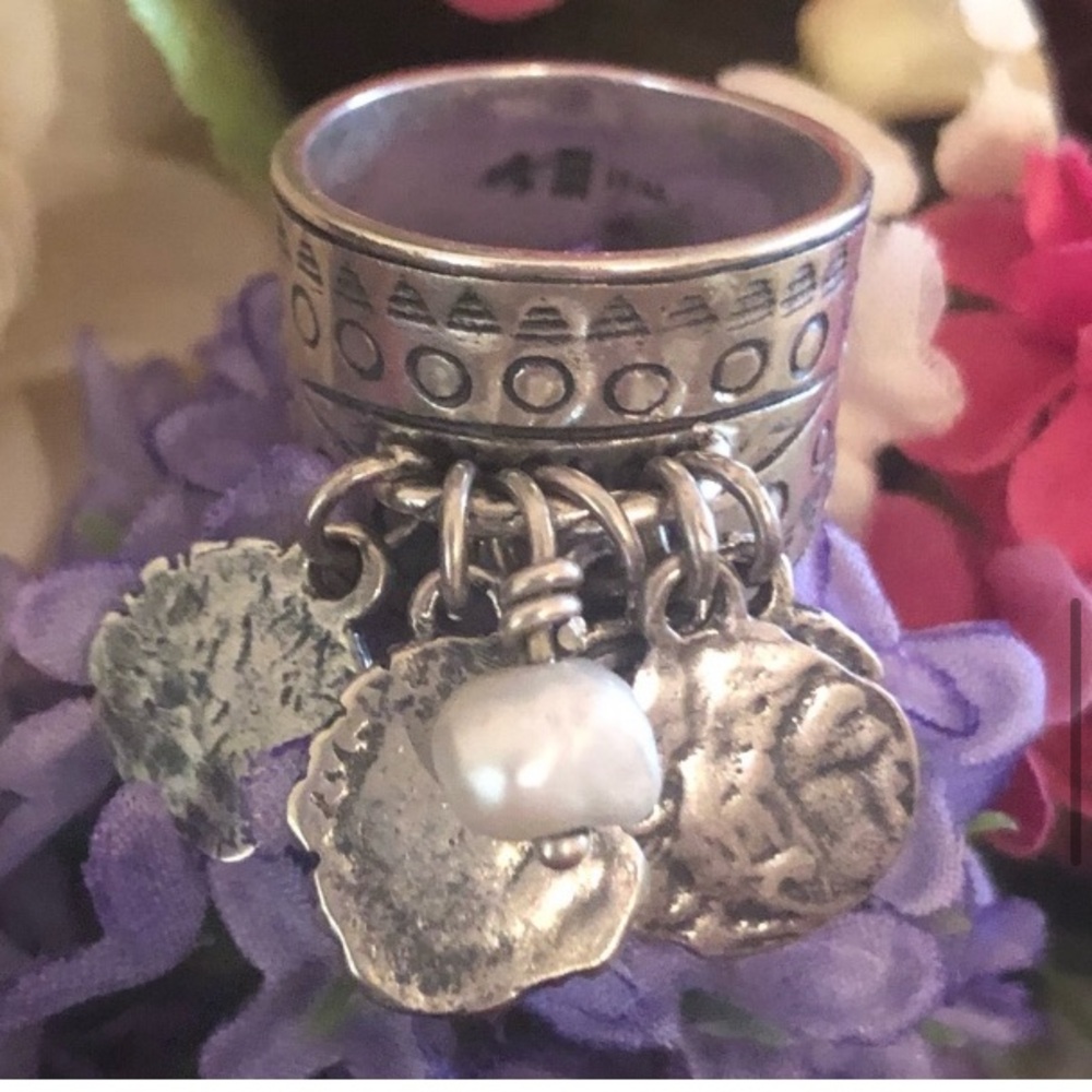 Vintage Silpada Cha-Cha Sterling Silver and Freshwater Pearl Ring. Size 6 1/4.